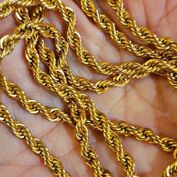 #VINTAGE Opera Length 29" Long Twisted Rope Gold Tone Chain Necklace - Picture 3 of 5